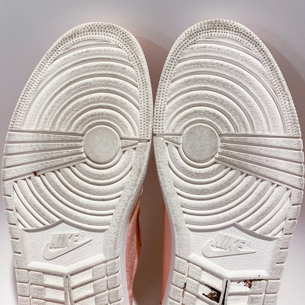 Jordan 1 Swooshless low pink - Picture 4 of 4